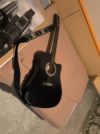 Guitarra Acústica Fender y Accesorios