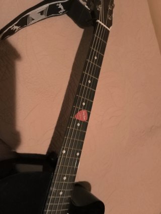 Guitarra Acústica Fender y Accesorios