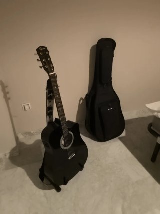 Guitarra Acústica Fender y Accesorios
