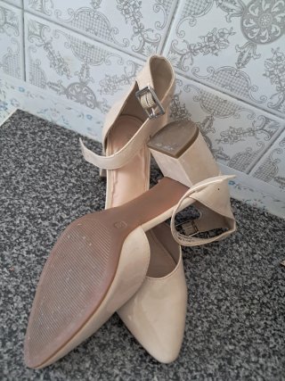 Zapatos de tacón Graceland beige