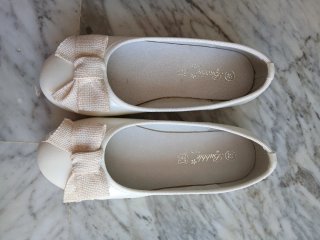 Zapatos niña talla 32 lazo