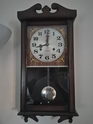 Reloj de Pared con pendulo