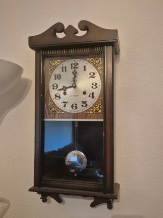Reloj de Pared con pendulo