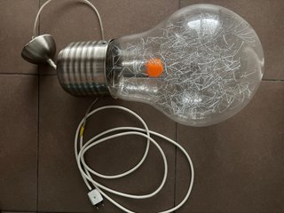 Lámpara Bombilla Vidrio Metal Moderna