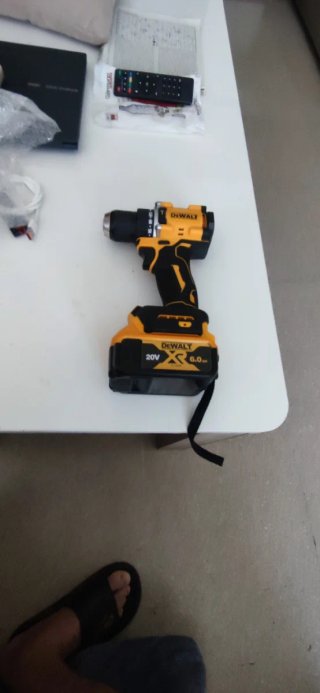 Taladro Dewalt 20V XR con Batería 6.0Ah