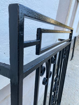 Reja de ventana de hierro forjado