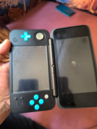 Nintendo New 2DS XL Nero e Blu