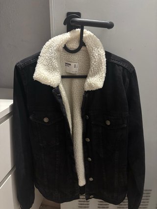 Chaqueta vaquera Bershka forrada M