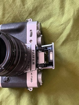 Cámara Fujifilm X-T20 con objetivo