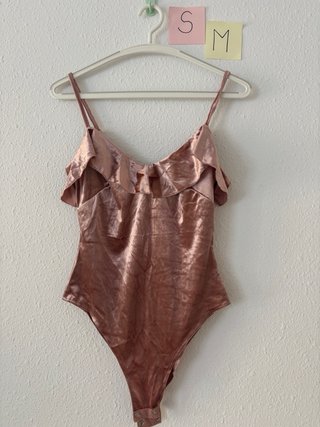 Crea tu propio lote de ropa.