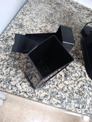 Cafetera Nespresso Vertuo Next Roja