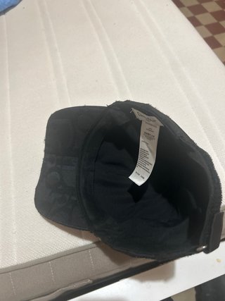 Cappello nero con logo