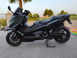 Yamaha TMAX Negra Maxi-Scooter.UNICO.   Dueño.