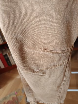 Pantalón Bershka ancho marrón Talla M