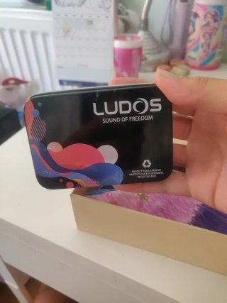 Bolsa de malla morada con cordón