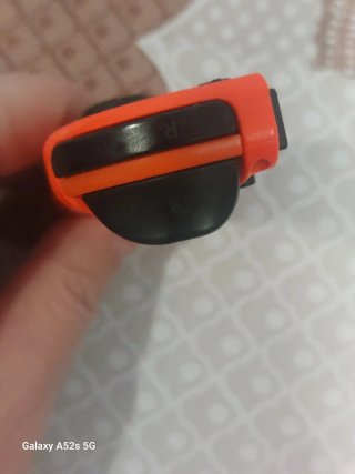 Nintendo Joy-Con Derecho Naranja