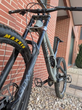 Bicicleta Canyon Sender Descenso