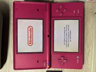Nintendo DSi Rosa + Mario Kart + 10 giochi + Carica