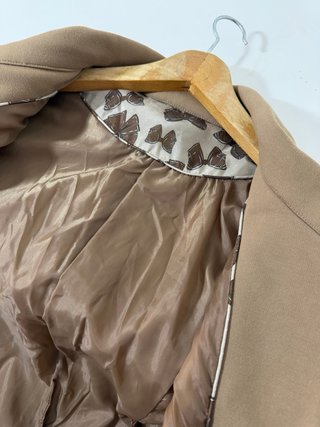 Abrigo camel cuello chimenea Mango S