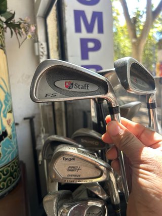 Palos de Golf Wilson Staff FS