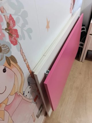 Escritorio juvenil rosa y blanco