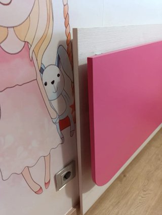 Escritorio juvenil rosa y blanco