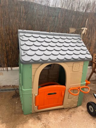 Casita de juego infantil de plástico