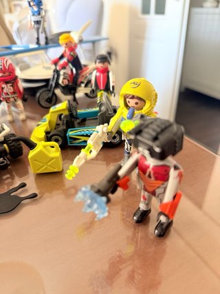Pack Playmobil: Dinosaurio y Figuras