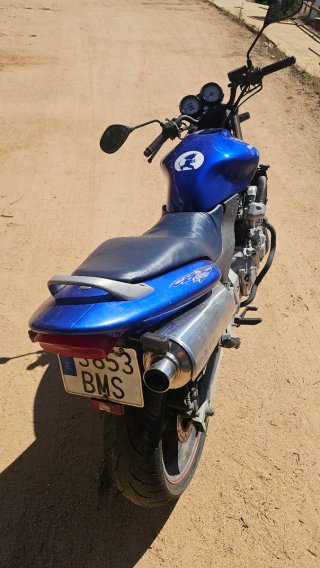 Honda CB 600 F Hornet Azul
