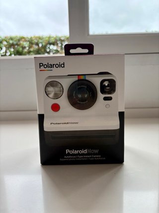 POLAROID NOW - CÁMARA INSTANTÁNEA