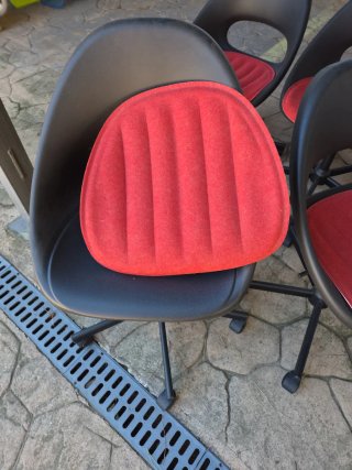 6 Sillas IKEA ELDBERGET MALSKÄR Negras/Rojas