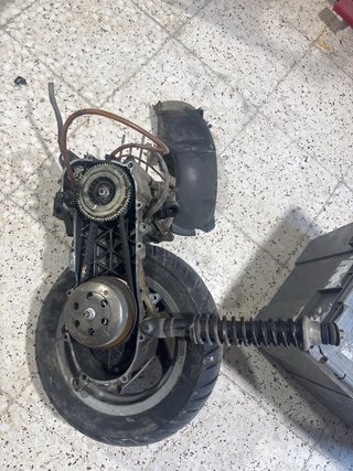 Chasis con documentacion Piaggio Zip Aire