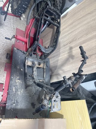 Chasis con documentacion Piaggio Zip Aire