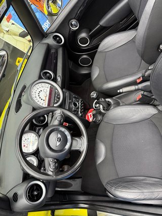MINI Cooper 2011