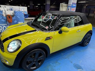 MINI Cooper 2011
