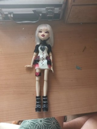 Muñeca Bratzillas Jade 1ª Edición