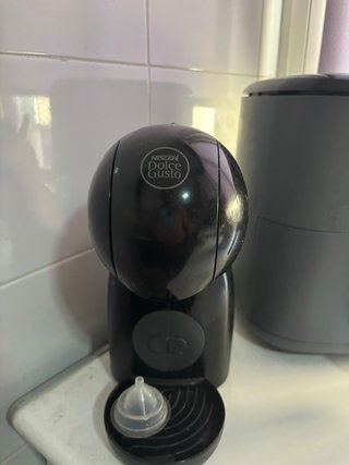 Cafetera Nescafé Dolce Gusto Negra