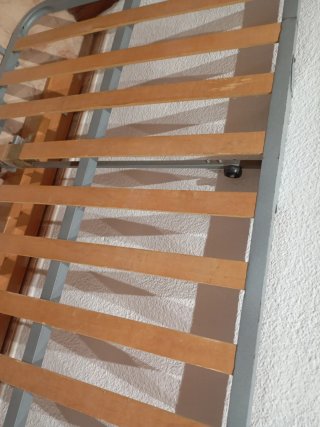 Somier de láminas madera y metal