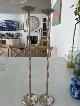 Candelabros de plata