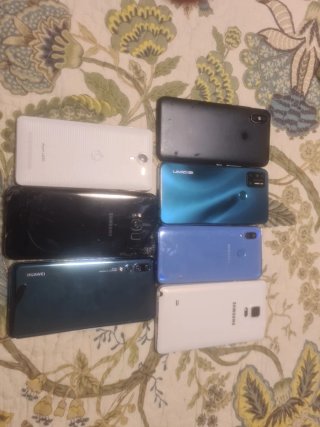 Lote 7 móviles, algunos con pantalla rota