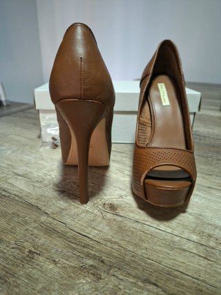 Zapatos Bershka camel piel plataforma