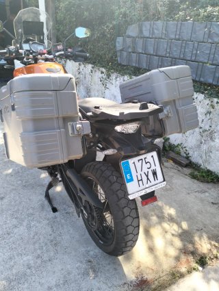KTM 1190 Adventure Naranja y Gris