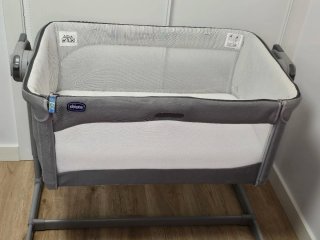 Minicuna colecho Chicco Next2me Magic Cool Grey
