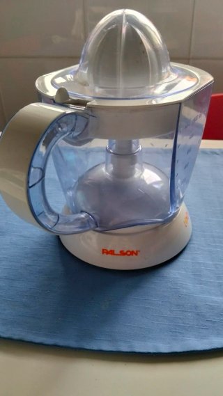 Exprimidor Eléctrico Palson