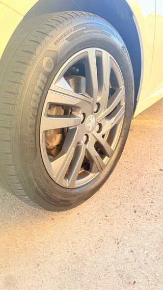 Peugeot 208 2022