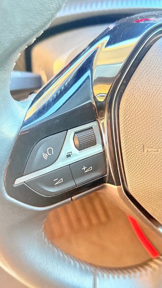 Peugeot 208 2022