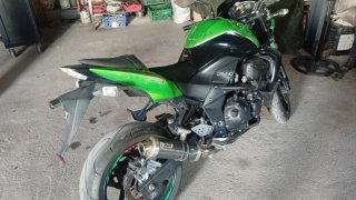 Kawasaki Z750 Naked Verde/Negra