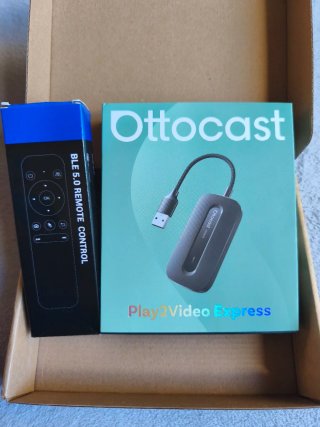 Ottocast Play2Video Express con mando
