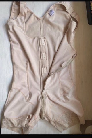 Faja reductora colombiana beige