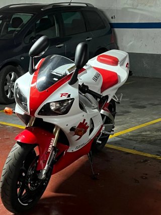 Yamaha R1 1998
